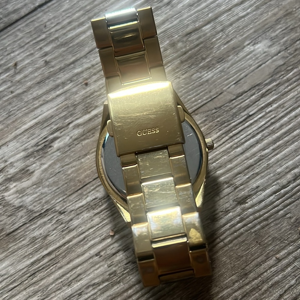 GUESS WATCH - Picture 2 of 3